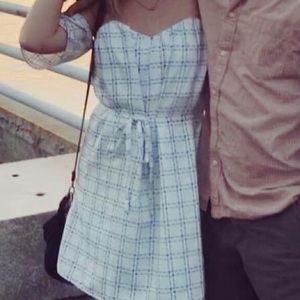 White strapless dress